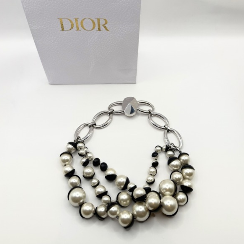 Vintage Christian Dior ‘Mise en Dior’ Pearl Necklace – view 2