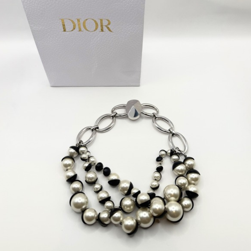 Vintage Christian Dior ‘Mise en Dior’ Pearl Necklace – view 2
