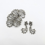 Vintage Elsa Schiaparelli – Crystal Cascade Brooch – view 4