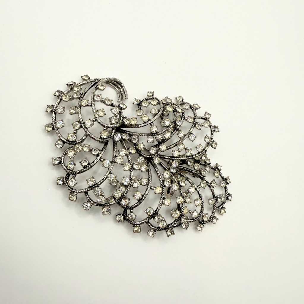 Vintage Elsa Schiaparelli – Crystal Cascade Brooch – view 6