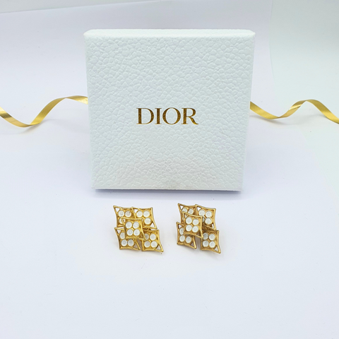 Christian Dior Witte Emaille Ruitvormige Clip Oorbellen 1968