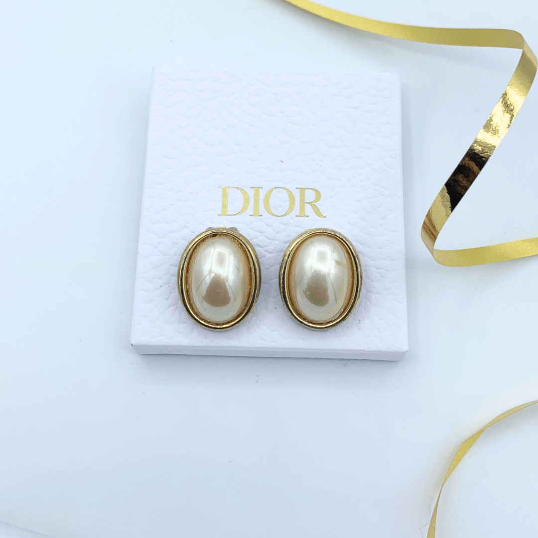 Vintage Dior Clip Earrings – view 3