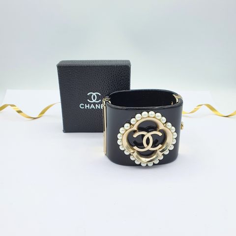 Chanel CC logo Armband