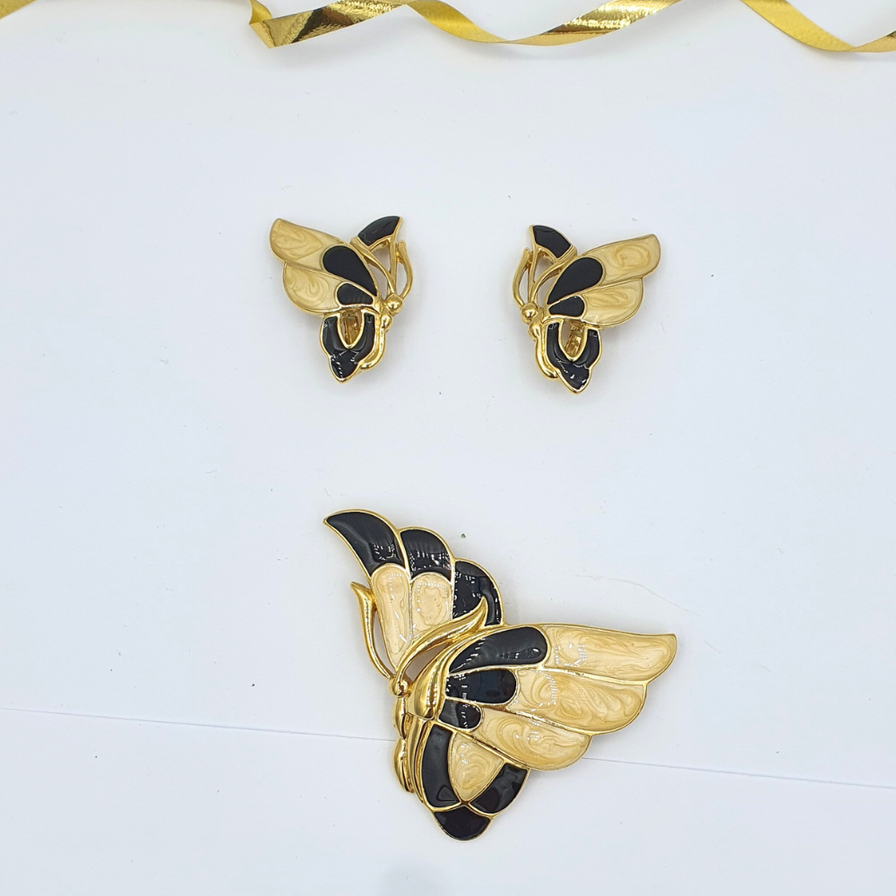Vintage Trifari – Butterfly Brooch with Enamel – view 3