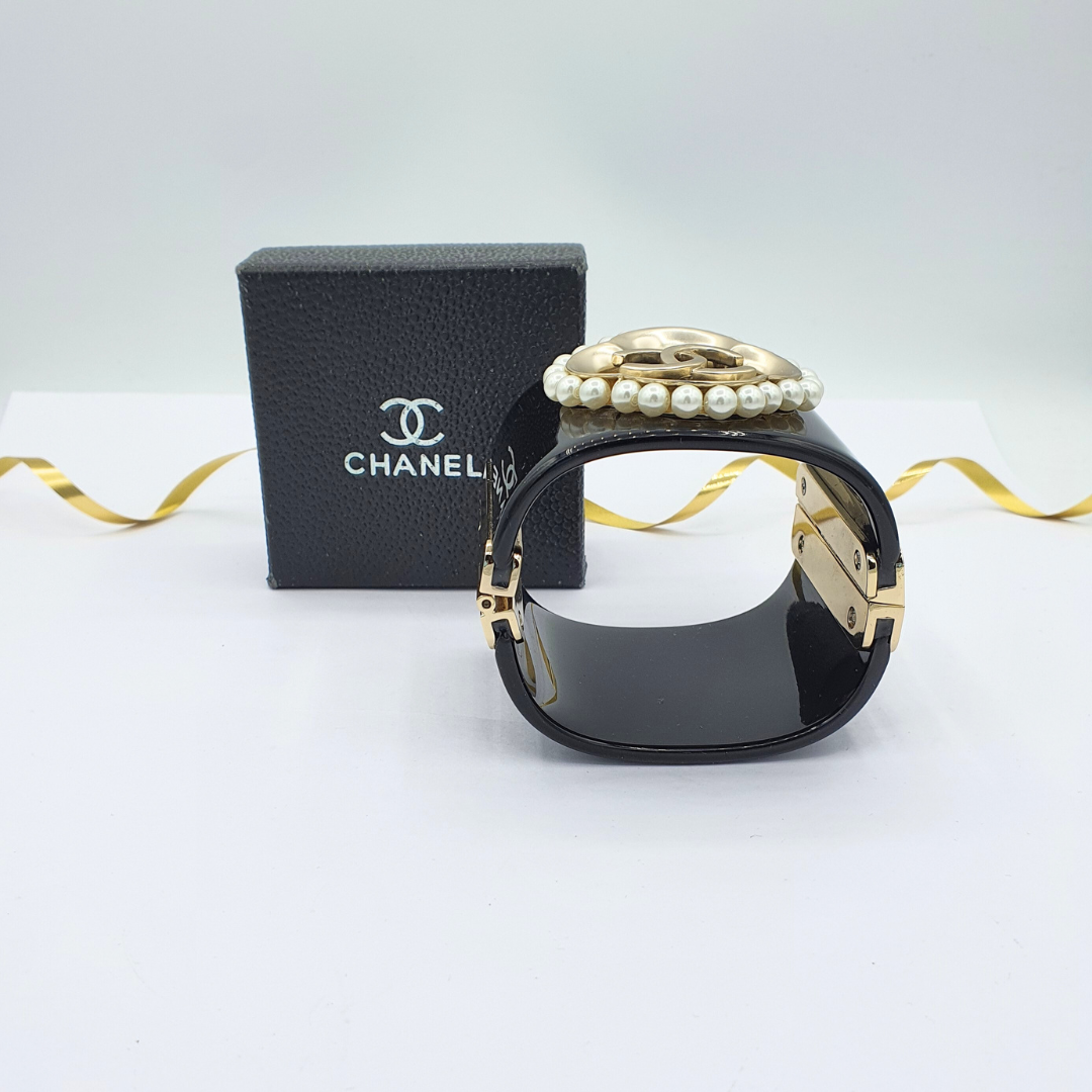 Vintage Black Chanel CC Pearl Bracelet – view 3