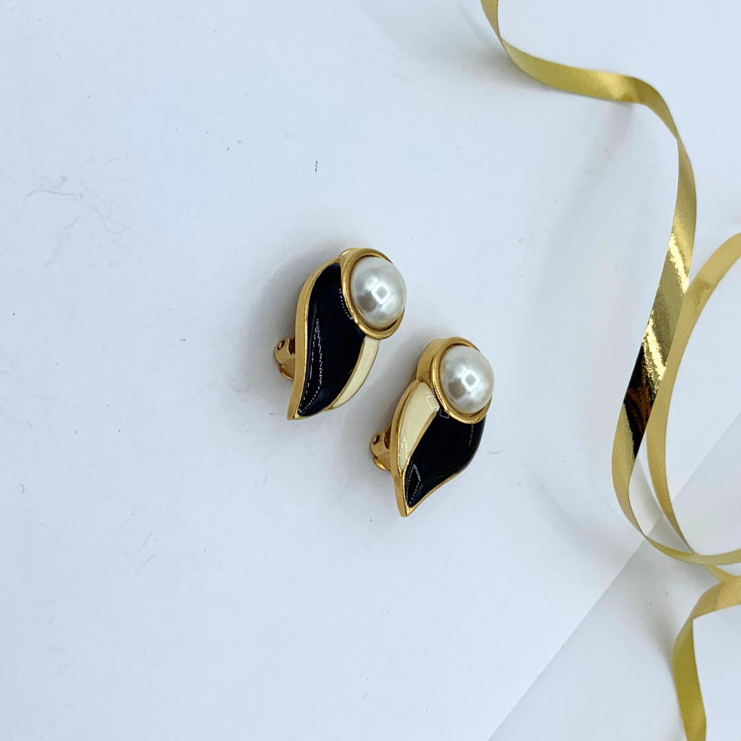 Vintage Lanvin Clip Earrings – view 2