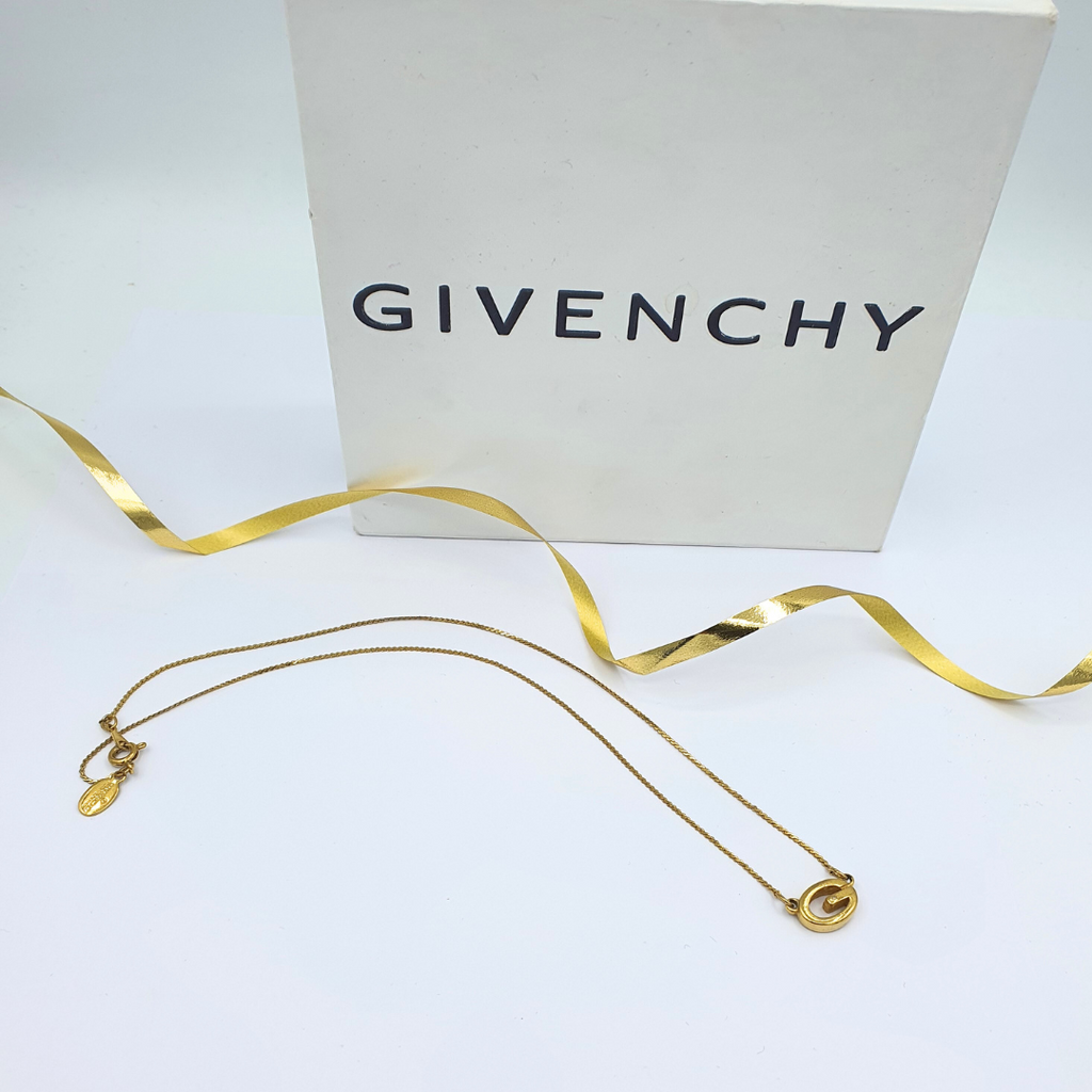 Vintage Givenchy Round Givenchy-G Symbol Pendant Necklace