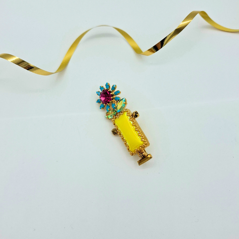 Weiss Bloemen Pot Broche
