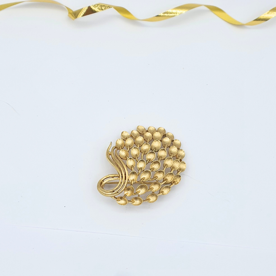 Vintage Trifari – Sculptural Leaf Cluster Brooch