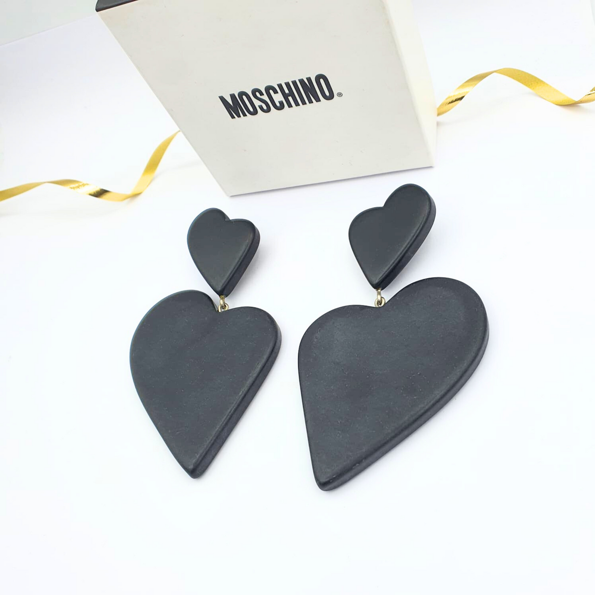 Vintage Moschino Black Heart-Shaped Statement XL Clip Earrings – view 2