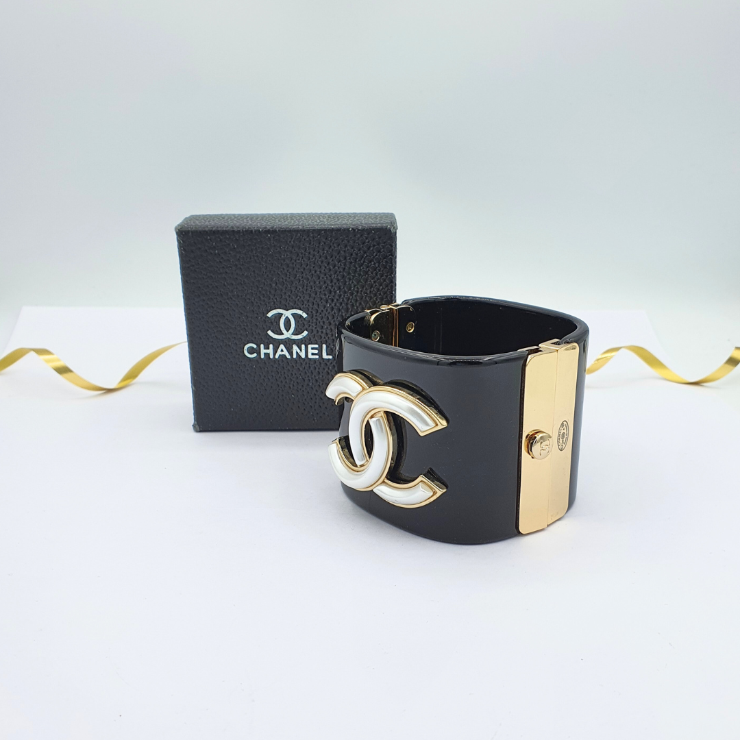 Vintage Black Chanel Oversized CC Logo White Enamel Bracelet – view 2