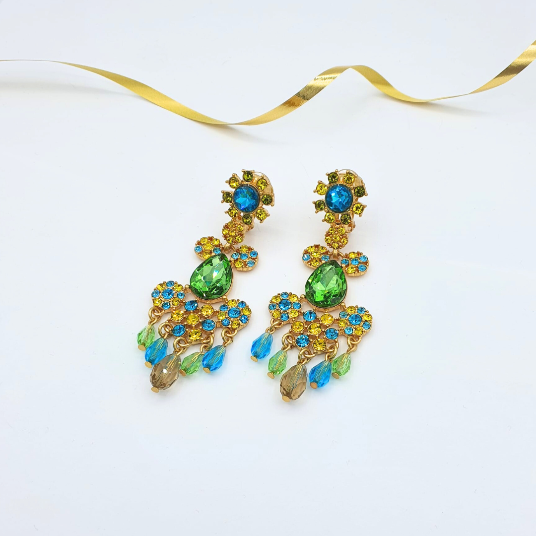 Vintage Oscar de la Renta Green Crystal Chandelier Clip Earrings – view 2