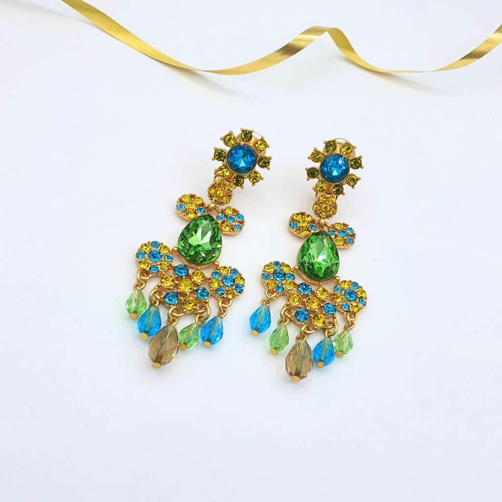Vintage Oscar de la Renta Green Crystal Chandelier Clip Earrings – view 3