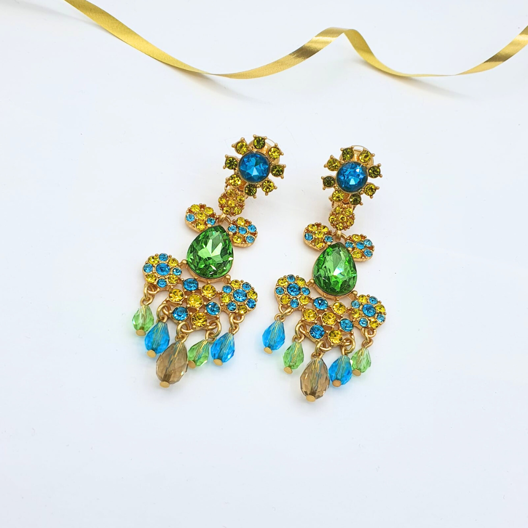 Vintage Oscar de la Renta Green Crystal Chandelier Clip Earrings – view 3