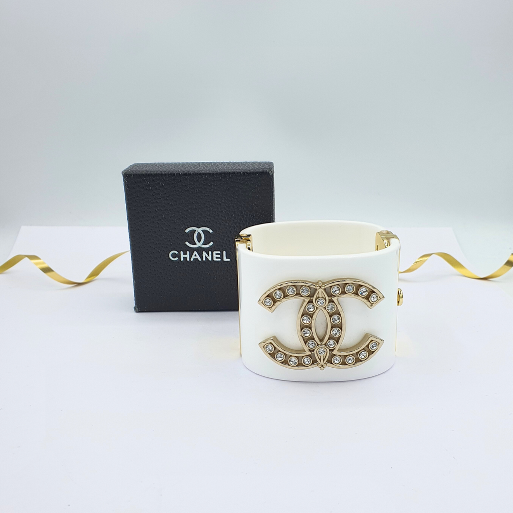 Vintage Chanel CC White Resin Logo Bracelet