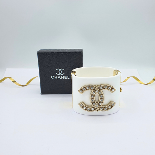 Vintage Chanel CC White Resin Logo Bracelet