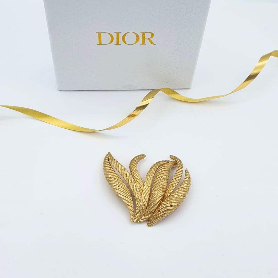 Vintage Curved Leaves Brooch Christian Dior – view 2