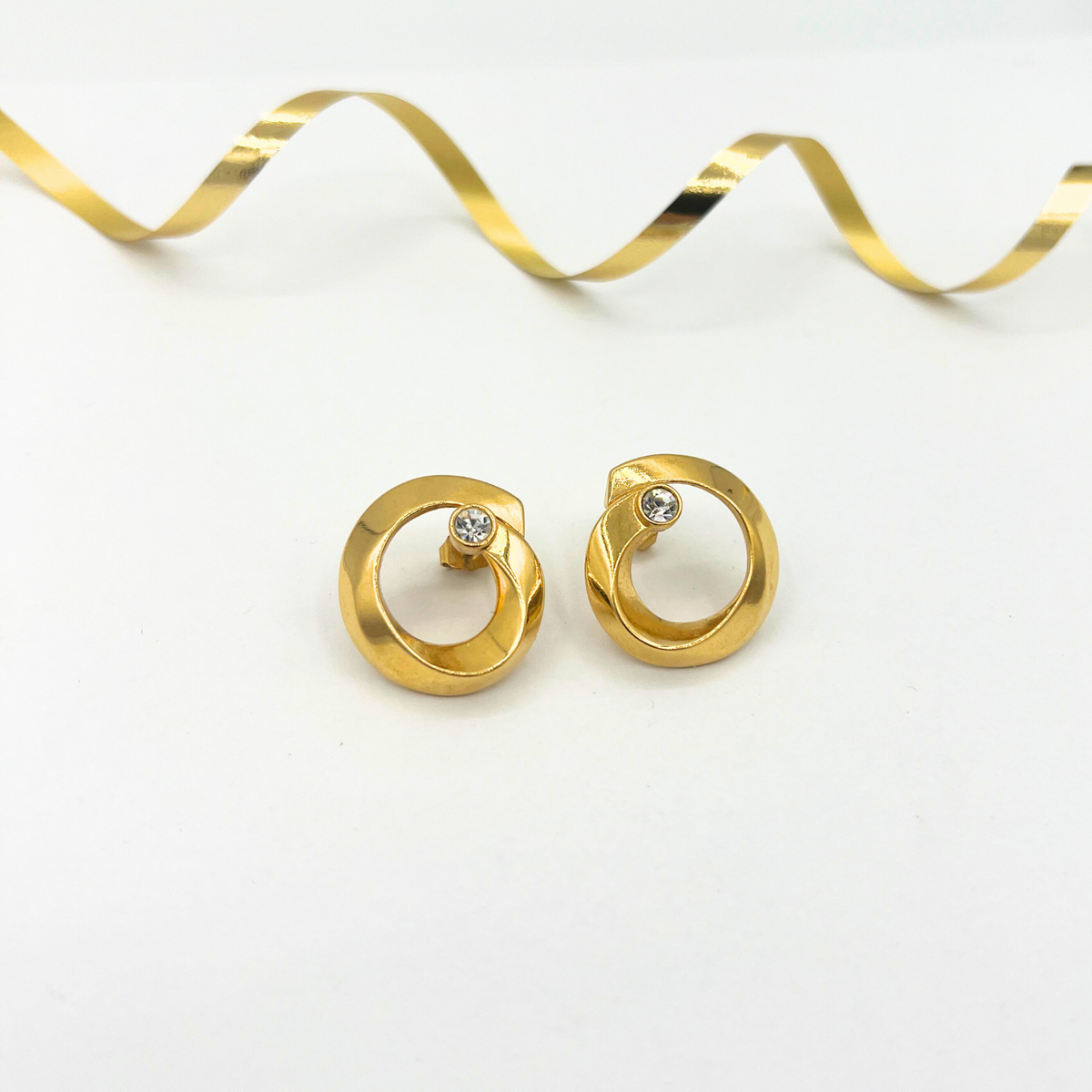 Vintage Round Stud Earrings