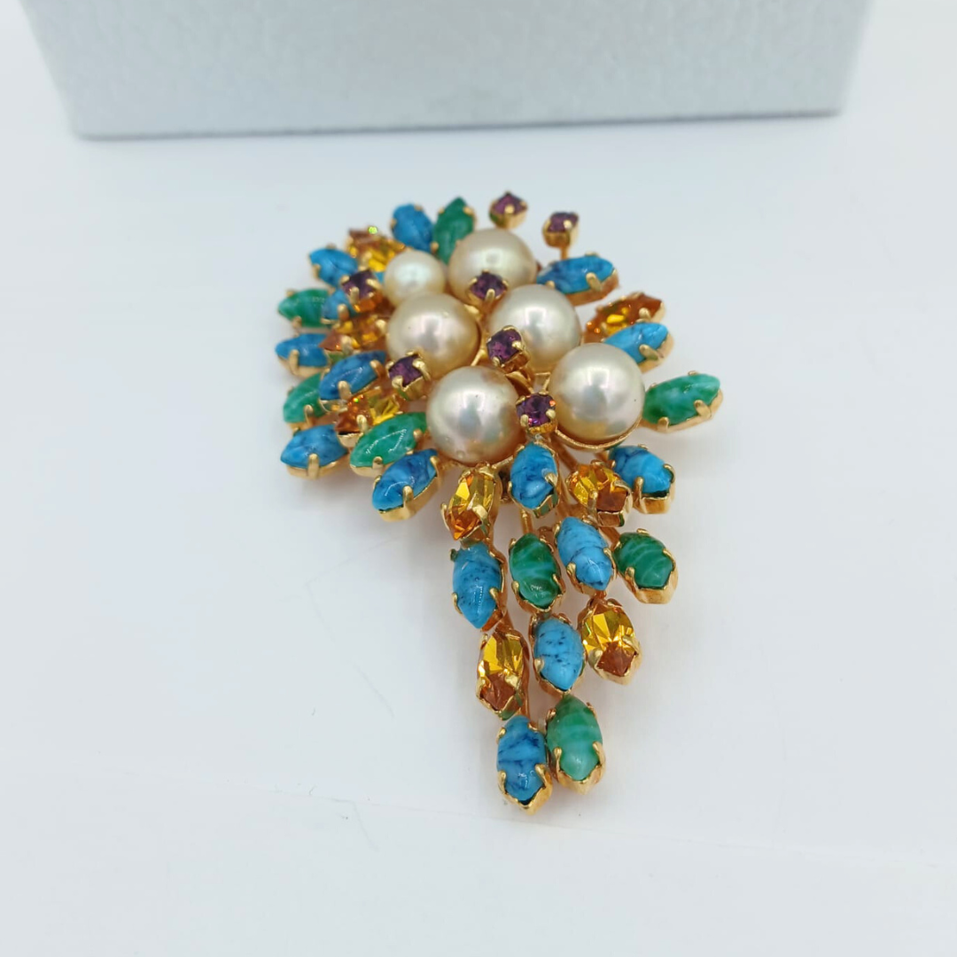 Vintage Christian Dior Undulating Teardrop Brooch 1967 – view 4