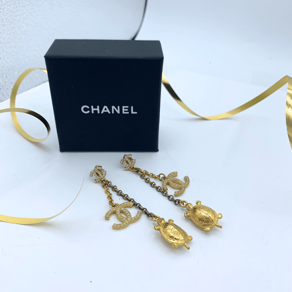 Vintage Chanel CC Logo Turtle Earrings – view 2