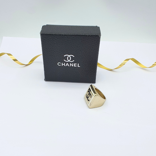 Vintage Chanel CC logo Ring – view 2