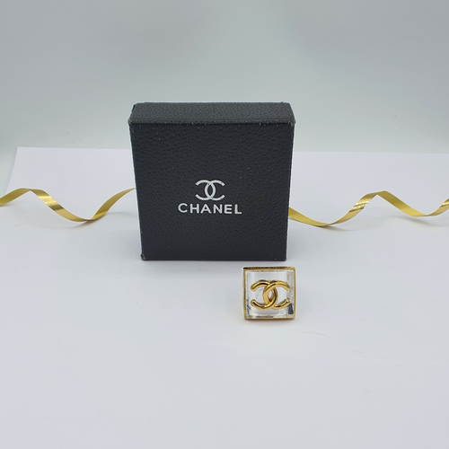 Vintage Chanel CC logo Ring