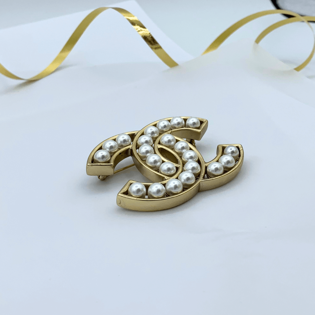 Vintage Chanel CC Faux Pearls Brooch
