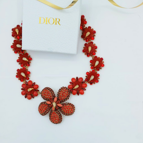 Spectaculaire Rode Bloem Elementen Christian Dior Ketting Jaar 1966