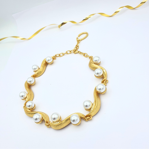 Vintage Oscar de la Renta Pearl Statement Necklace – view 3