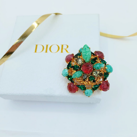 Gesigneerde Christian Dior Broche – 1964 – Henkel & Grosse | Robijnrood, Smaragd & Turquoise
