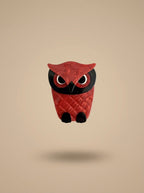 Vintage Lea Stein Owl Brooch in Rhodoid – detail view