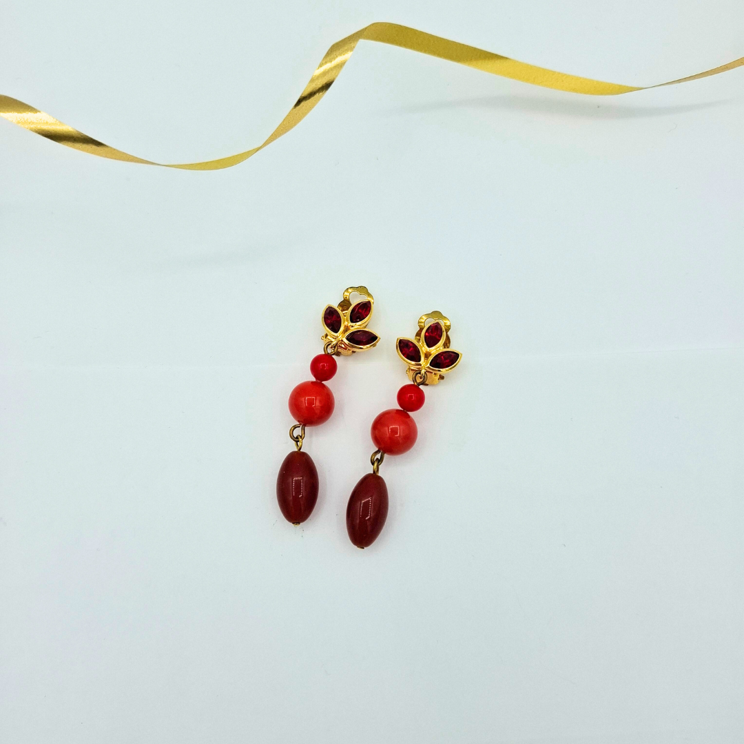 Vintage Clip Earrings – view 2