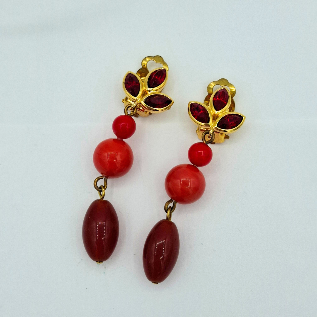 Vintage Clip Earrings – view 3