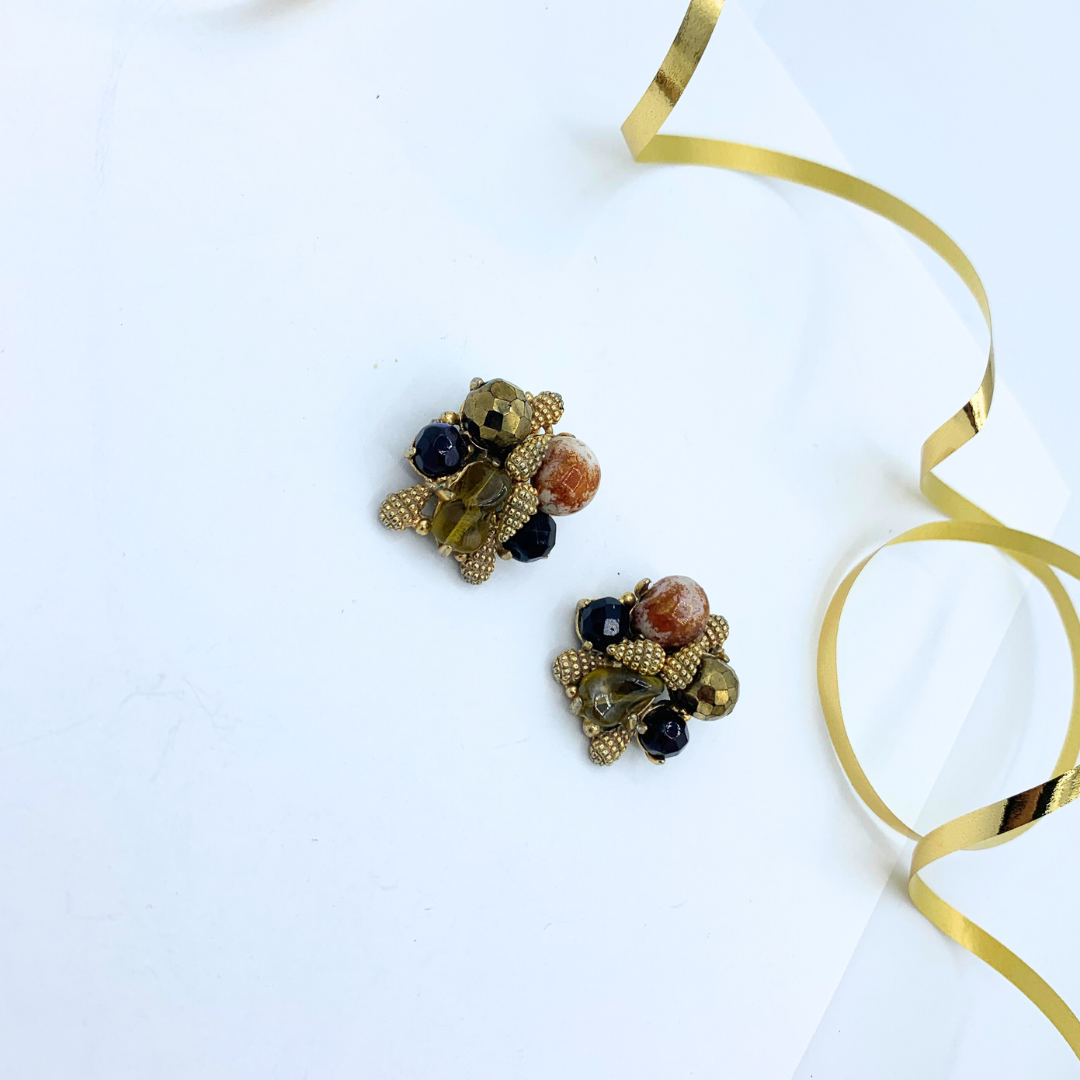 Vintage Elsa Schiaparelli Clip Earrings – view 2