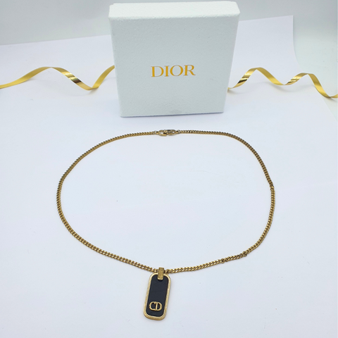 Christian Dior Zwarte Logo Emaille Ketting