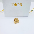 Christian Dior Vintage Pin Handbag Design – view 2