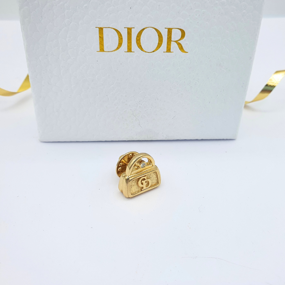 Christian Dior Vintage Pin Handbag Design – view 2