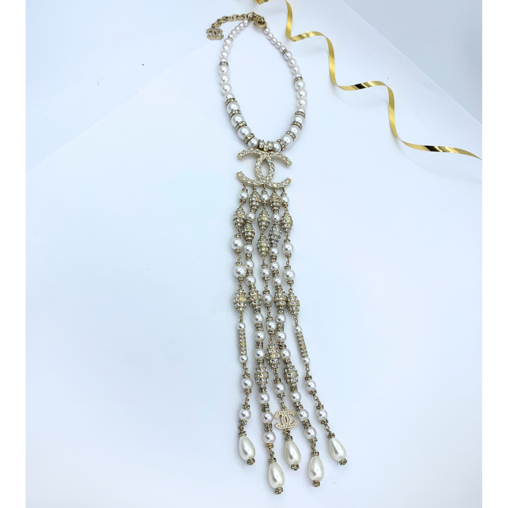 Vintage Luxurious Chanel Necklace – view 3
