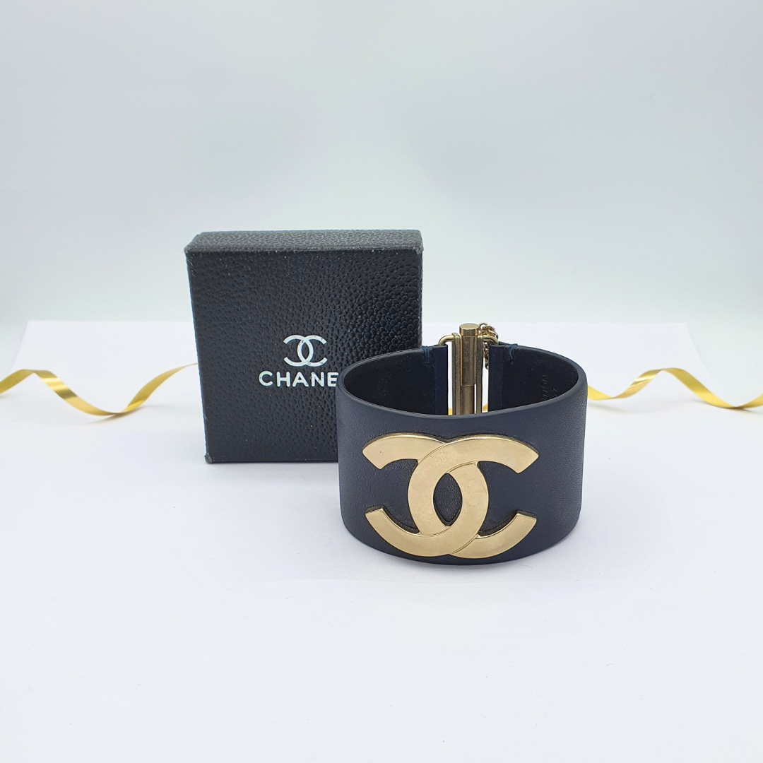 Vintage Chanel CC Logo Leather Bracelet