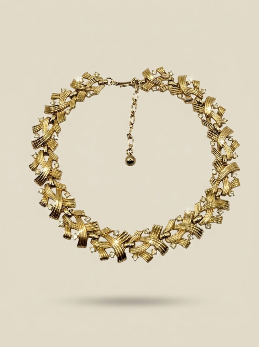 Trifari Vintage Gold-Tone Leaf Collar Necklace