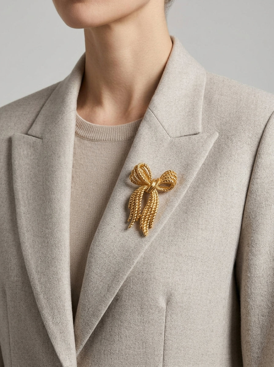 Camélia Bow Brooch