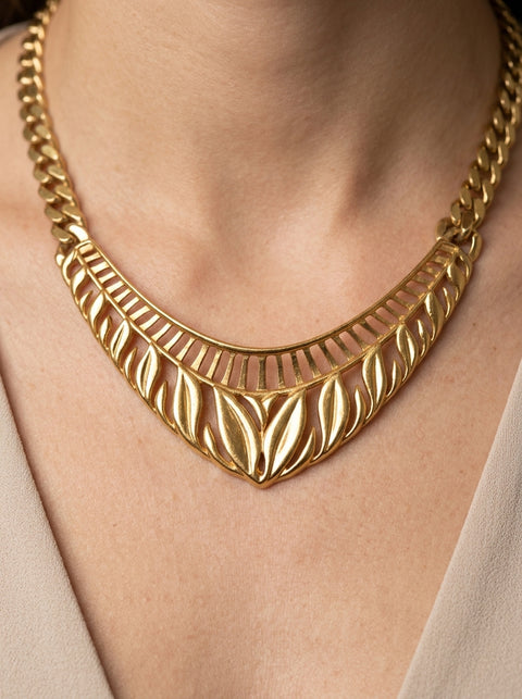 Lanvin – V-Shaped Statement Necklace