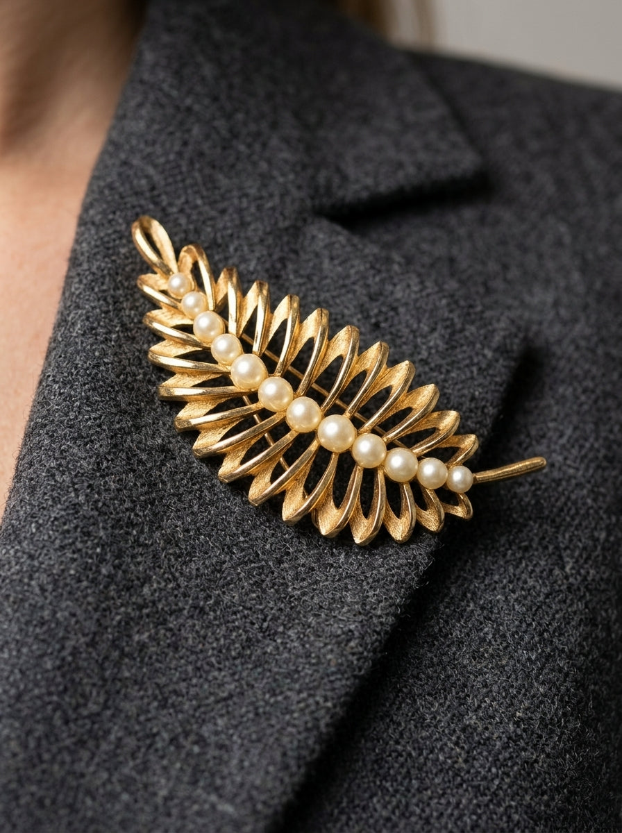 Vintage Trifari – Leaf Brooch with Pearls – view 2