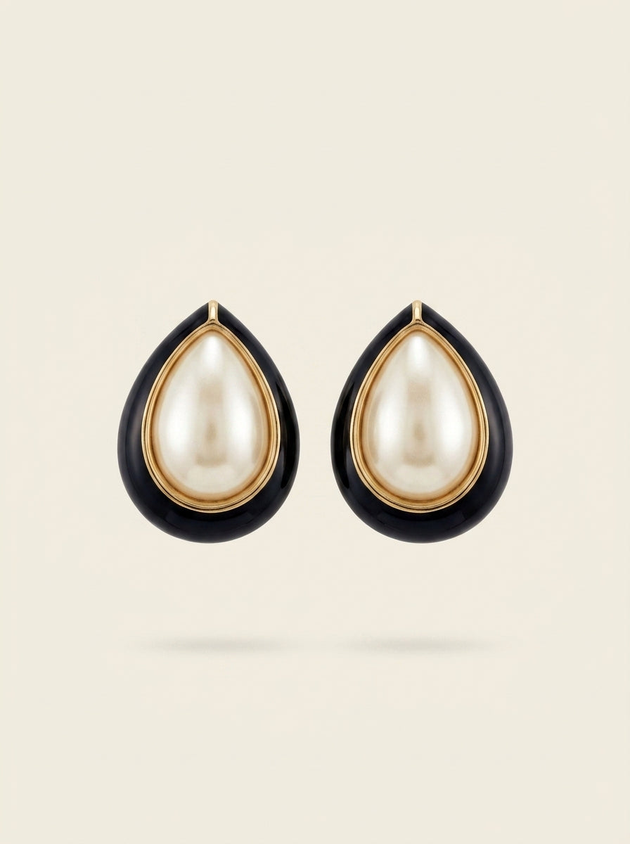 Vintage Dior Clip Earrings – view 4