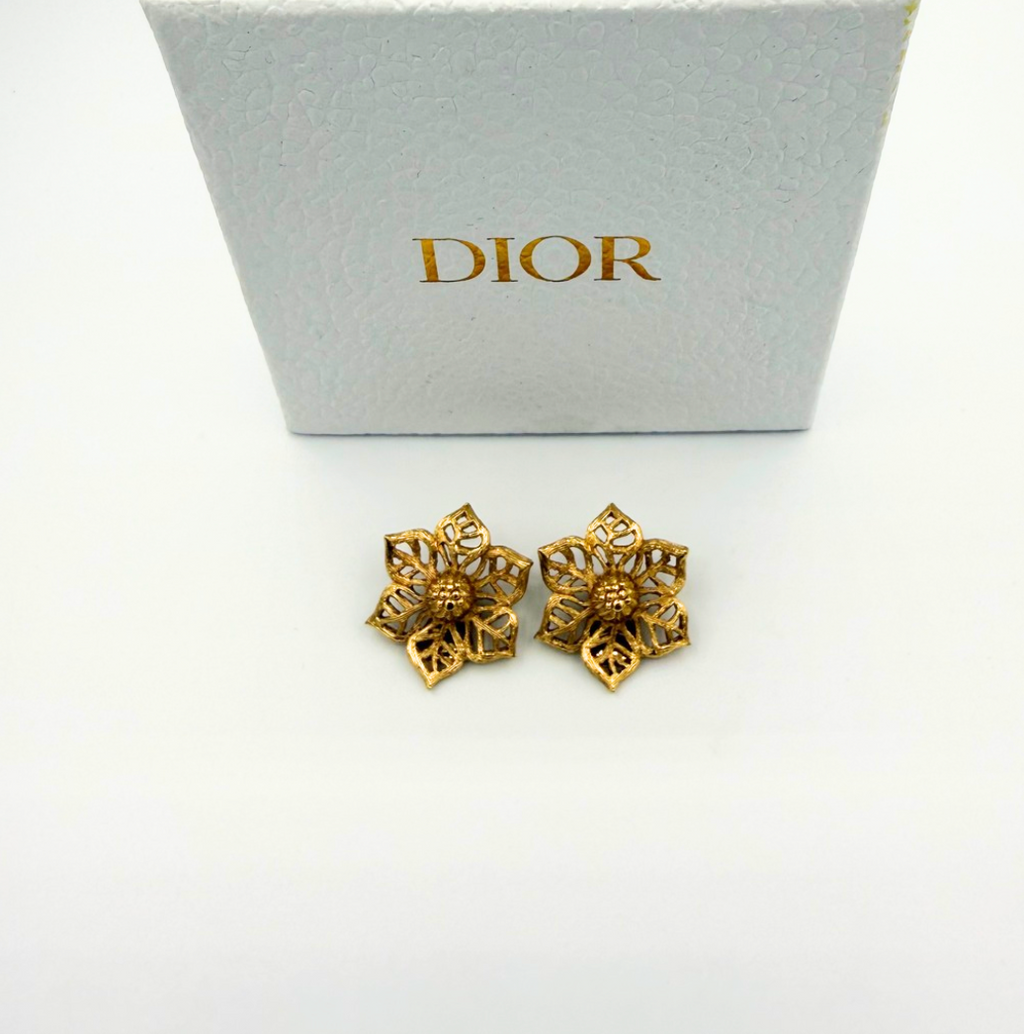 Vintage Christian Dior goudkleurige bloem-clipoorbellen