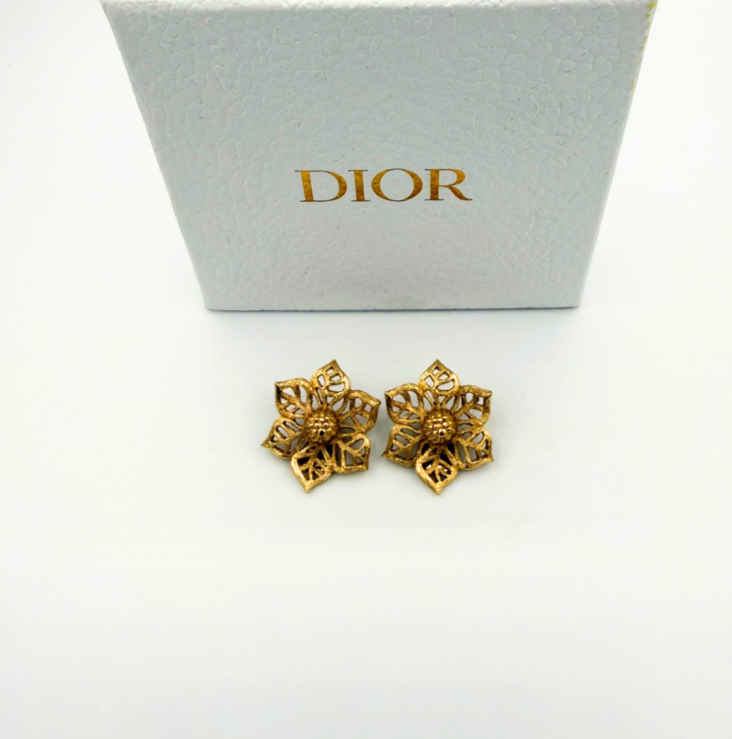 Christian Dior Vintage Gold-Tone Flower Clip Earrings