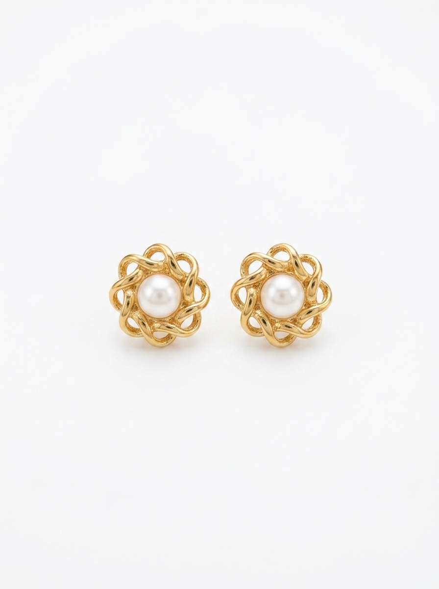 Astree Pearl Flower Earrings