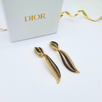 Vintage Christian Dior Clip Earrings Gold Plated Black Enamel Austrian Crystal 1980s – view 4
