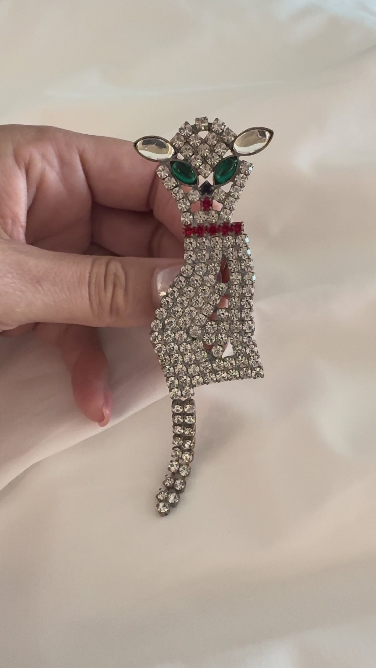 Vintage Clear Crystal Cat Brooch