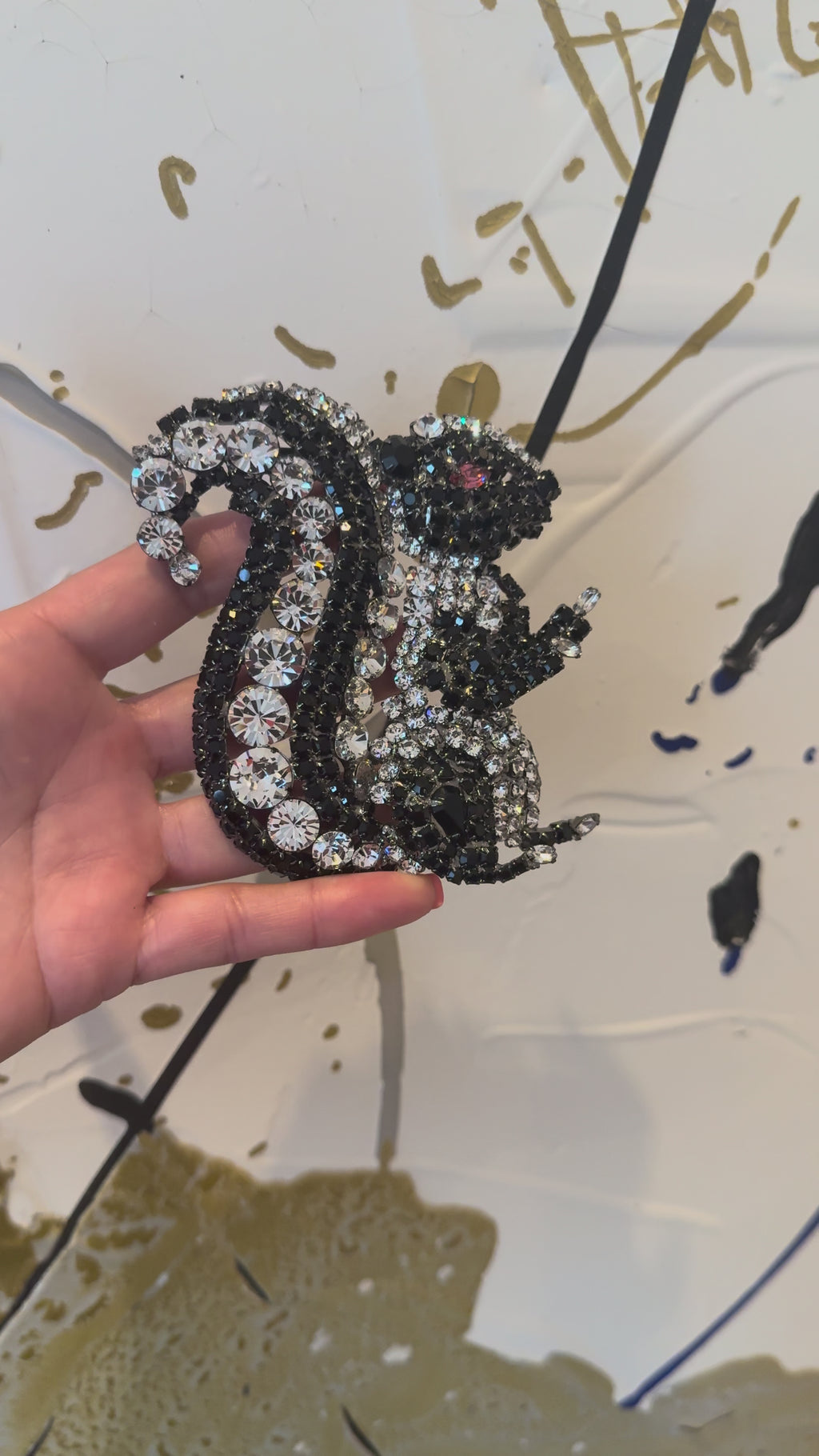 XL Moans Couture Kristallen Eekhoornbroche